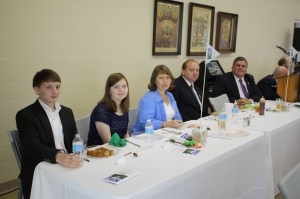 Lonnie Jones, Grand Master and his wife Lisa, and their children, Nicholas and Haley; with Mitchell Kinder, PGM and Sherra Kinder, DGM.